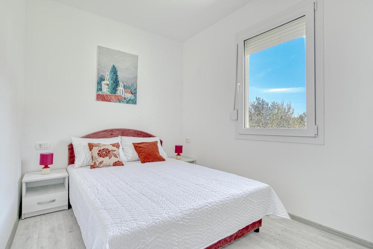 Two Bedroom House With Sea View Maj Buljarica Luaran gambar