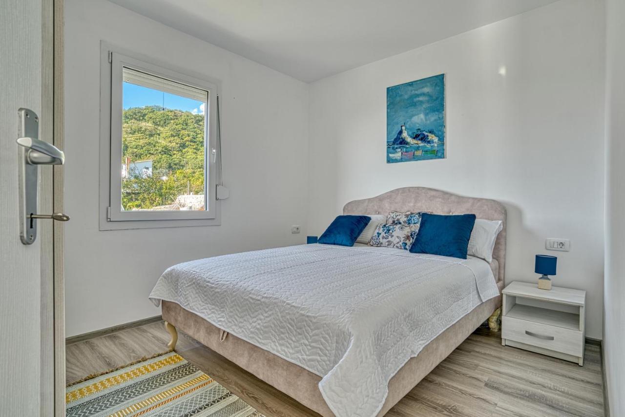 Two Bedroom House With Sea View Maj Buljarica Luaran gambar
